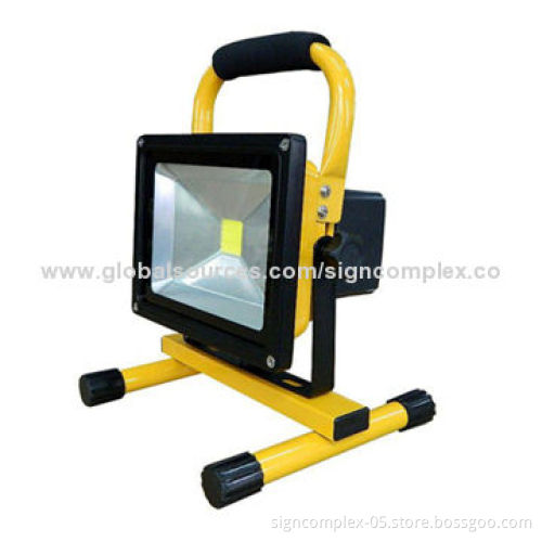 30W Rechargeable Floodlight, Use 1 Piece Integrated High-power (COB), 50,000 Hours Service Lifespan